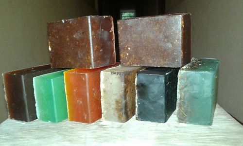 con experincia podemos decir que despues de tanta experiencia en meditaion y preparacion de medicina tambien ofrecemos jabones artesanales  at Elixir Restaurante Pucallpa in Pucallpa