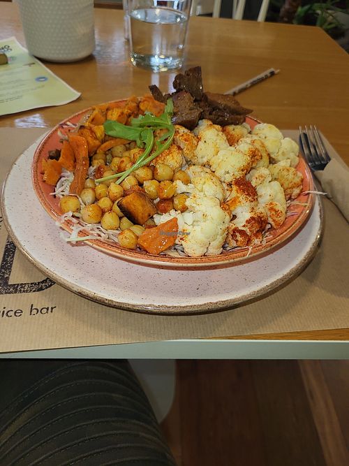 Farmer's bawl with extra seitan. Yum! at To Bazaki Juice Bar in Chalandri