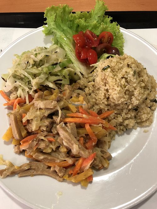 chopped saitan with carrots and cream plus quinoa at Cozinha Consciente in Coimbra