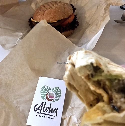 kebap y hamburguesa ♥️ at Aloha Vegan Delights in Valencia