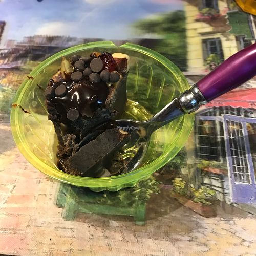 Super chocolate brownie postré at Los Alebrijes Veg in Mexico City