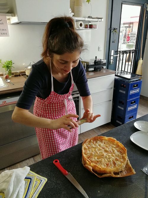 jeden Tag kann man die Gerichte und Kuchen im Internet sehen.  at Leyka  in Unna