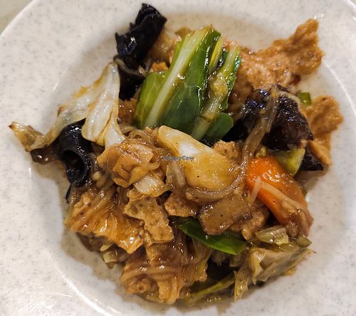 Luo Han Zai mixed veggies yummy at Long Mun Chai Vegetarian Restaurant in Sitiawan