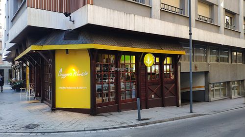 From the side at Veggie's World in Andorra La Vella