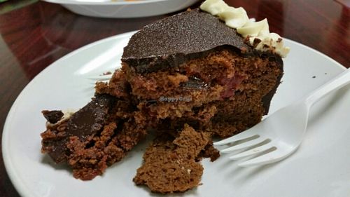 chocolate cake at Vegan and Juice in Miami