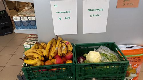 "mangelhaftes" obst für wenig geld at Bois Stadtladen in Koblenz