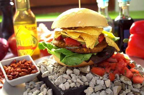 vegan Tex Mex Burger hot hot hot at Marsim Bistrobarante in Mallorca