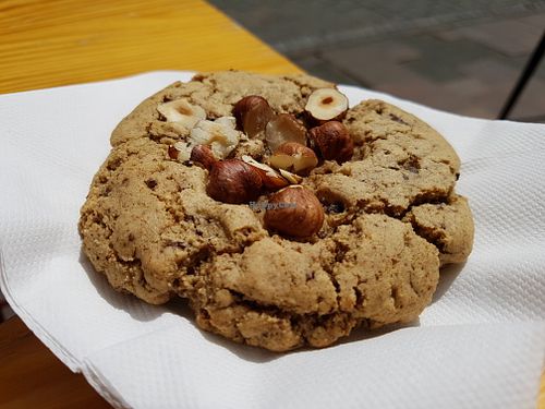 Vegan cookie at Joe's Corner in Toulouse