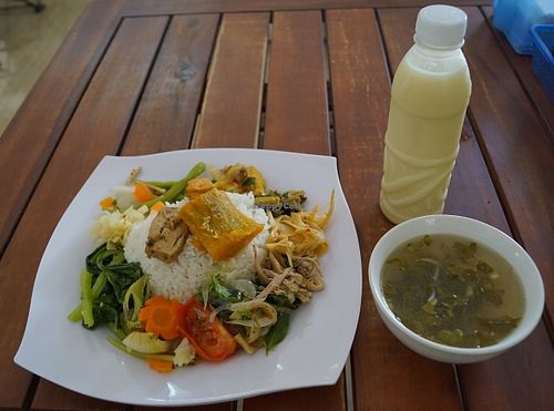 20k nice plate with soup at Thanh Tam 2 in Qui Nhon