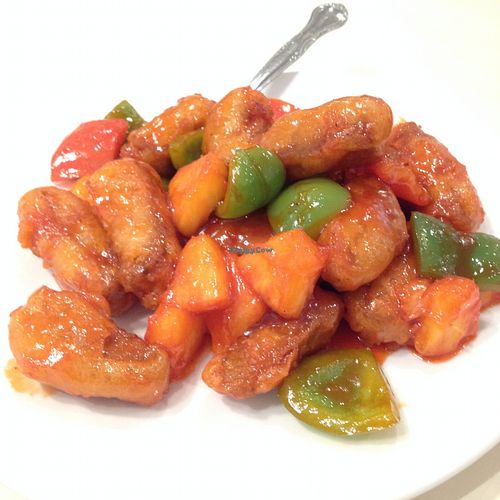 sweet & sour chicken with pineapple and bell peppers at VeGreen in Duluth