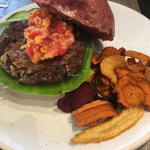 de vegan burger at PuurGondisch  in Den Bosch