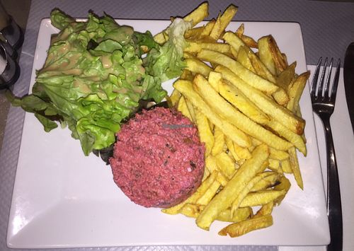 tartare vegan at L'Apollinaire in Paris