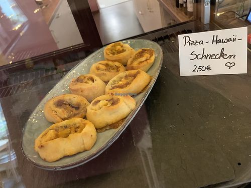 snacks at deVinos in Jena