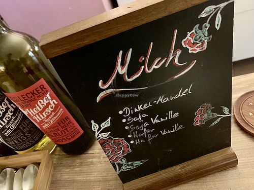 ämilk" at deVinos in Jena