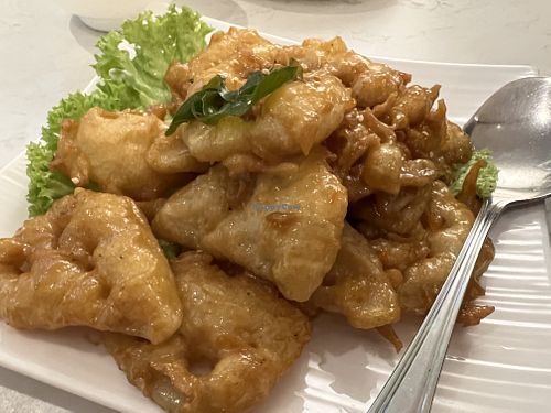 Creamy lotus root  at Green on Earth 绿之天地 in West Singapore