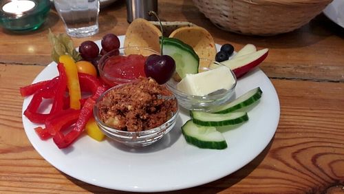 Vegan breakfast at Cafe Con Amore in Berlin