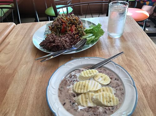 Burmese green tea leaf salad + black rice porridge at Cat House Chiang Mai - Cat Shack in Chiang Mai