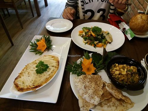 Lunch shitake. Lasagne and braised vegetables at Minh Chay - Hang Gai in Hanoi