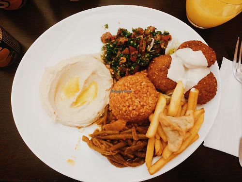 vegan menu, hearty and delicious at Falafel et Caramel in Strasbourg