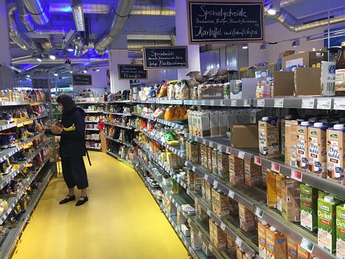Aisle at Basic - Eckenheimer Landstrase in Frankfurt