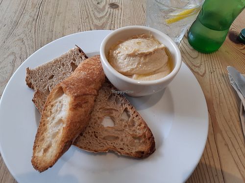 Menu of the day / Starter / Hummus at Le Pain Quotidien - Velazquez in Madrid
