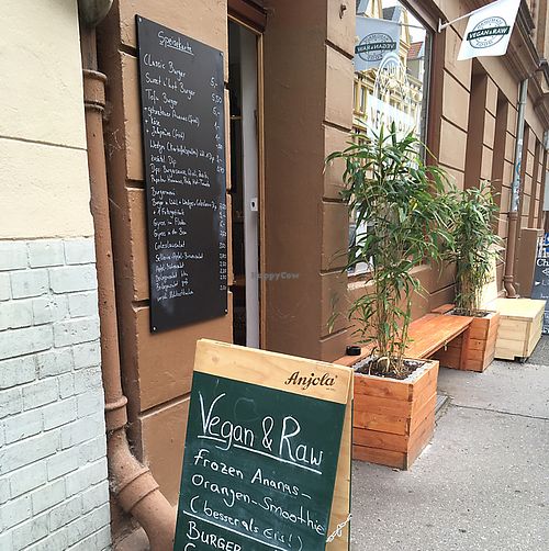 outside/entrance at Vegan&Raw in Hannover
