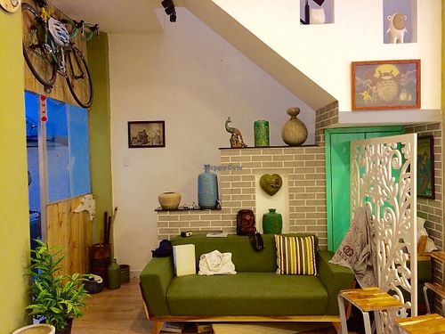 yes the relaxing sofar, where i usually come to sit at Vegan Family Restaurant in Ho Chi Minh City