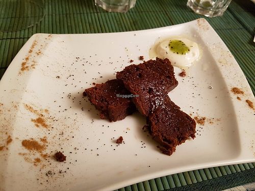 Chocolate fondant at Le Petit Ogre in Toulouse