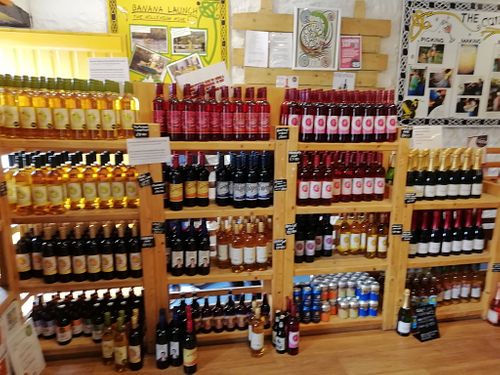 Shop at Cairn o'Mohr Winery in Errol