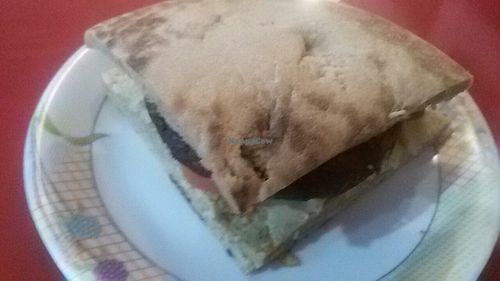 Vegan Burguer at Tibetan Om Cafe in Bodhgaya