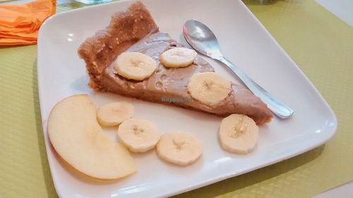 Raw cheese cake at L'Essentiel Saveurs Crues in Montpellier