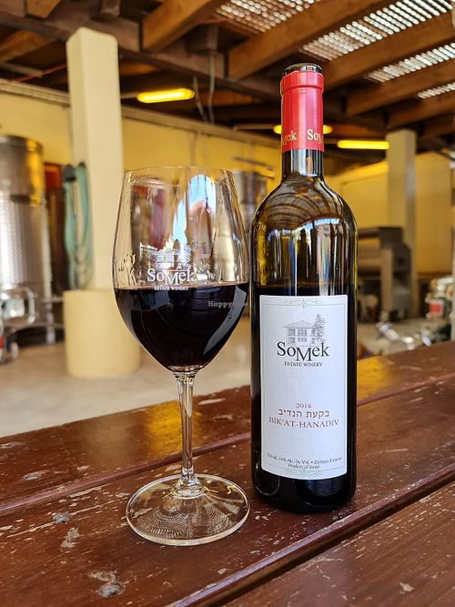 vegan wine at Somek Winery in Zikhron Yaakov
