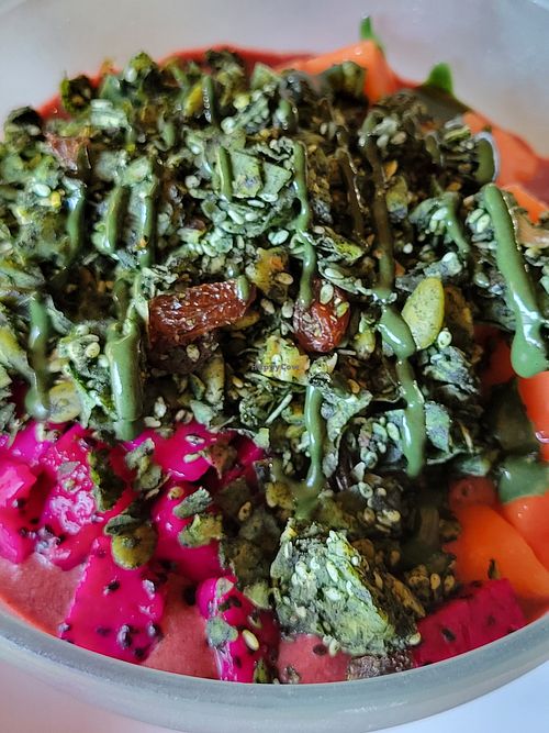 Ecstatic smoothie bowl with spirulina granola at Sayuri Healing Food in Ubud