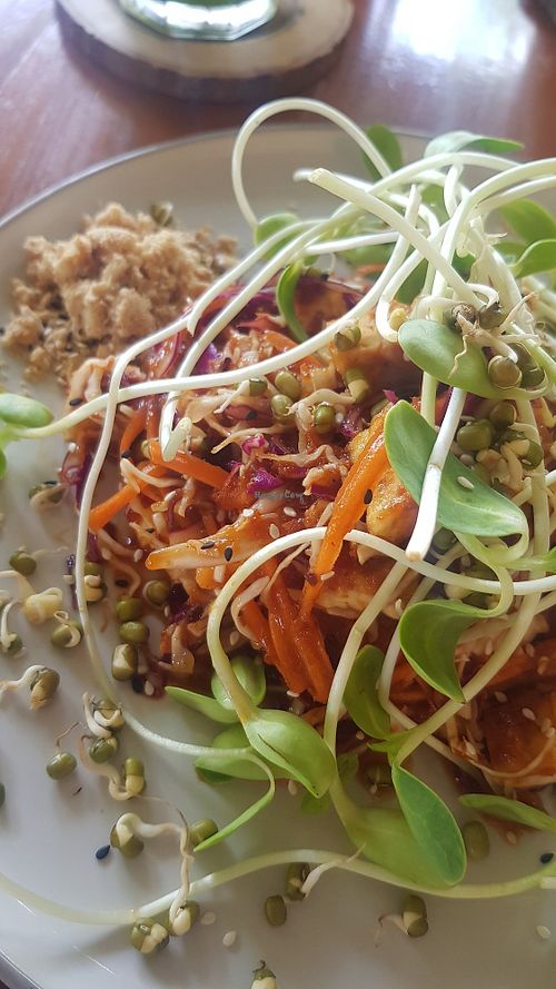 Raw Pad Thai at Happy Veggie in Koh Lanta