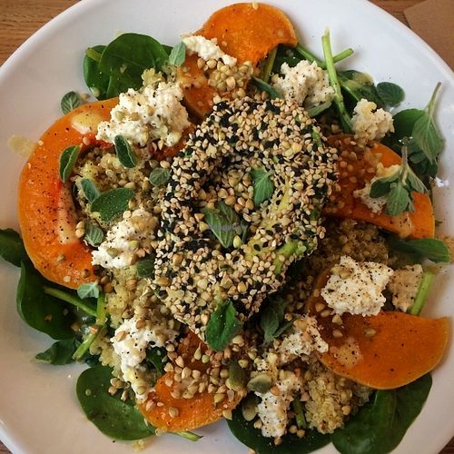PUMPKIN SEASON
Spinach - quinoa - roasted butternut pumpkin - avocado - almond 'feta' - mustard dressing - fresh oregano and raw buckwheat groats

By Yosogreen at Mok in Brussels