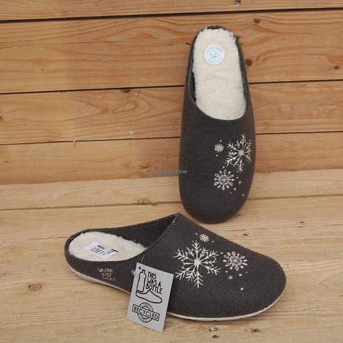 Vegane Hausschuhe mit Warmfutter. In Spanien hergestellt für Grand Step Shoes. at Shoezuu in Gelsenkirchen