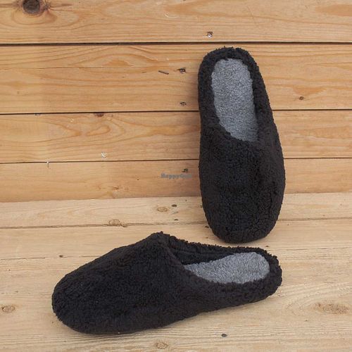 Vegane Hausschuhe mit Warmfutter. In Spanien hergestellt für Grand Step Shoes. at Shoezuu in Gelsenkirchen