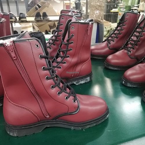 Unsere neuen Winterschuhe wurden in Portugal fertiggestellt. at Shoezuu in Gelsenkirchen