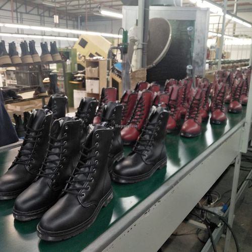 Unsere neuen Winterschuhe wurden in Portugal fertiggestellt. at Shoezuu in Gelsenkirchen