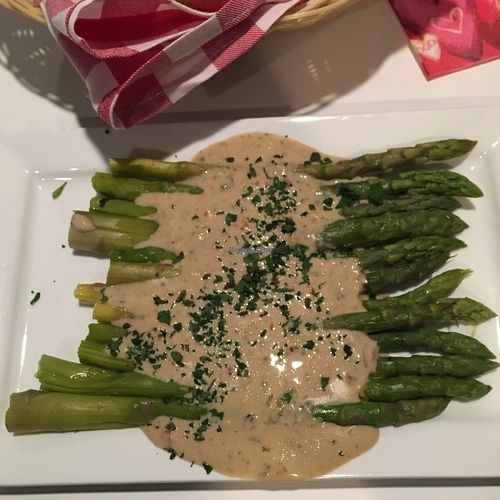 Asperges César at Vegano in Montreal