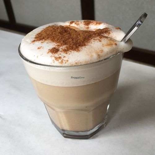 Chaï latte at Vegano in Montreal