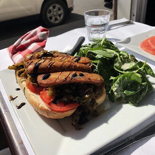 Sous-marin à la saucisse italienne at Vegano in Montreal