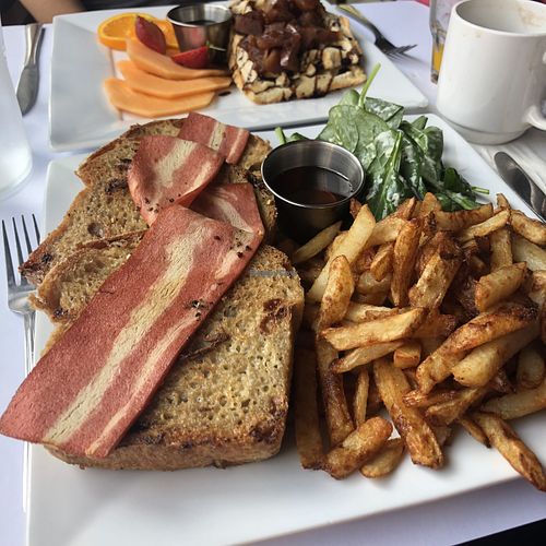 Pain doré slam at Vegano in Montreal