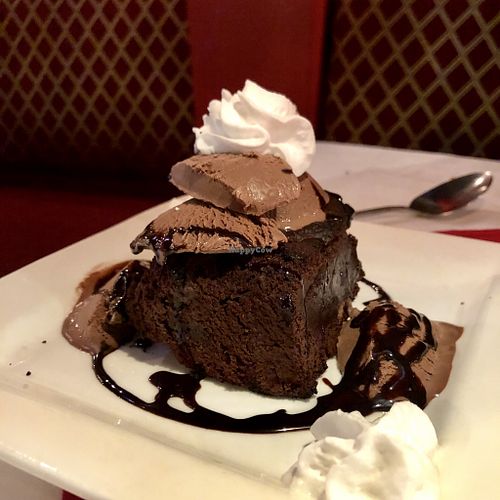 Brownie at Vegano in Montreal