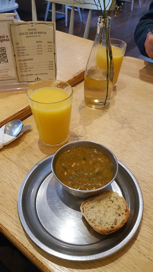 lentil dhal and
bread at Mantra Gastronomia e Arte in Porto Alegre
