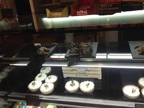 Homemade Vegan Pies and Pastries at La Vegetal in Santiago