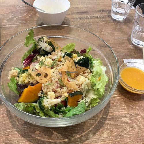 Seasonal salad at The Farmer's Daughter Cafe & Kitchen in Himeji