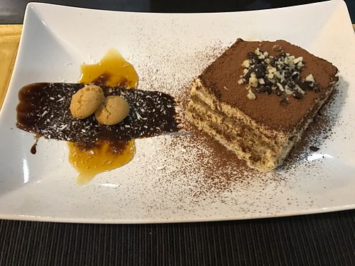 tiramisu  at Luna Rossa in Panglao