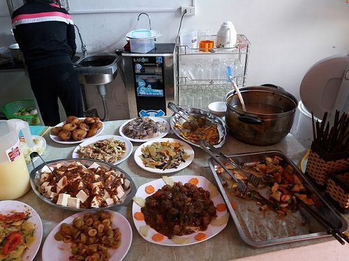 New moon buffet at Cat Tuong Lan in Vinh Yen