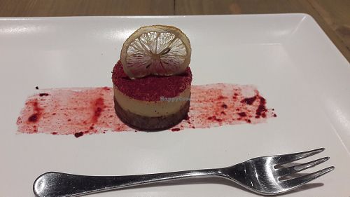 Fruit cheesecake at Enoteca Radici in Bologna